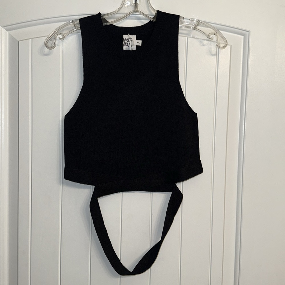 Princess Polly Women's Black Crop-top - Picture 3 of 4